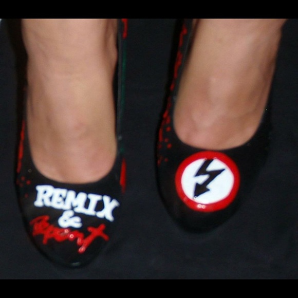 TOMMY TERRIFICS MARILYN MANSON CUSTOM HEELS✨ - Picture 3 of 6